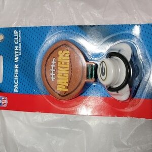 🍎 Nwt NFL Green Bay Packers Team Baby Pacifier with Clip Officially Licensed